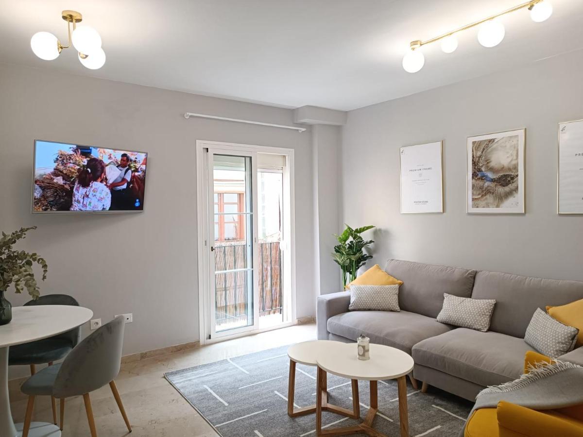 New! Luxury City Center & 2 Balconies Malaga Exterior photo